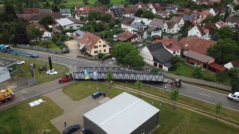 sehr große Brückenkonstruktion