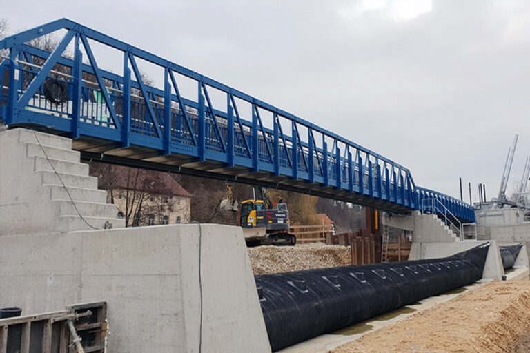 wahrscheinlich längste Aluminiumbrücke der Welt in Coburg