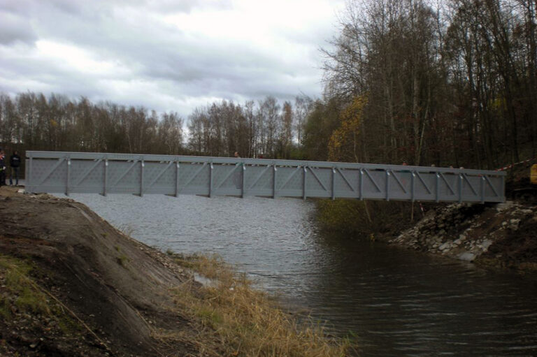 Brücke über den Kaolinsee
